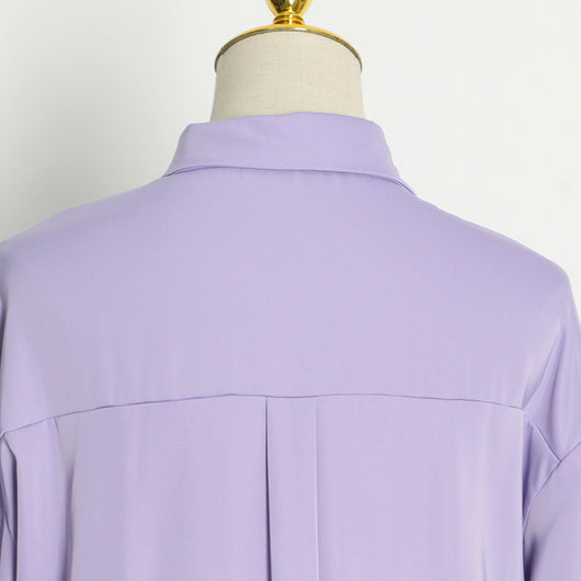 Vestido Camisero Satinado con Plumas - Manga Larga Color Sólido - Image 13