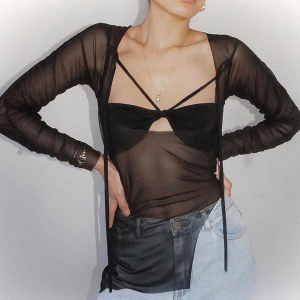 Blusa Larga de Manga Larga con Cuello Halter y Detalles Transparentes