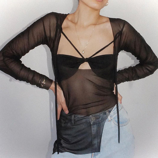Blusa Larga de Manga Larga con Cuello Halter y Detalles Transparentes