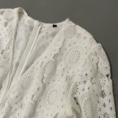 Vestido Elegante con Encaje Calado y Escote en V para Mujer - Image 23