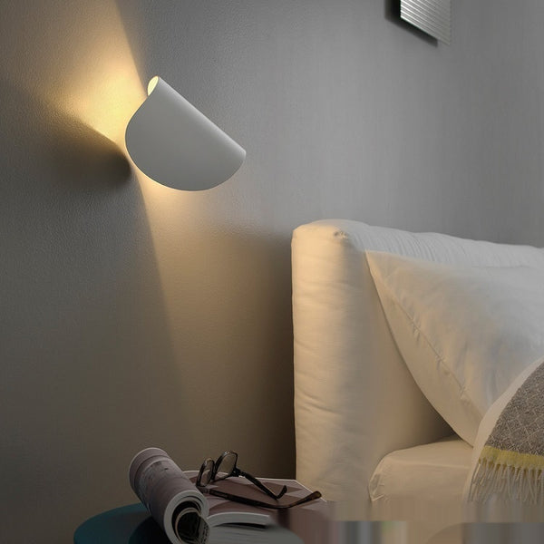 Lámpara de Pared Giratoria para Dormitorio - Luz Ajustable de Diseño Moderno