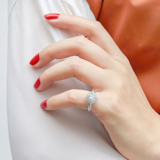Anillo de Diamante Simulado Estilo Europeo Americano Elegante - Image 9