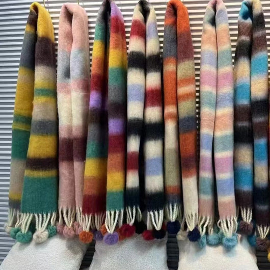 Bufanda Mohair Arcoíris con Borlas Dopamina - Image 3