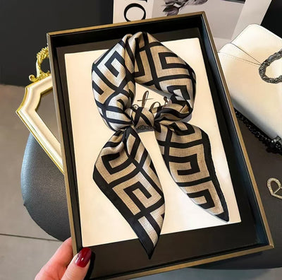 Pañuelo de Seda Cuadrado Versátil para Mujer - Image 11