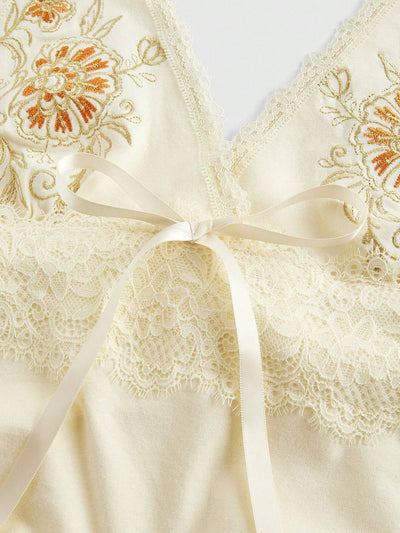 Chaleco Halter de Encaje Floral Bordado Ajustado y Estilizador - Image 18
