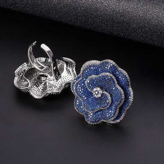 Anillo Floral 3D con Zirconia y Zafiro Negro para Mujer - Image 4