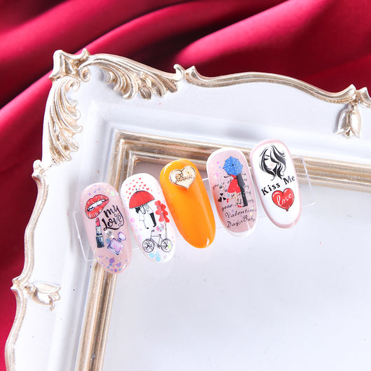 Set de Stickers de Uñas Adhesivas Diseño Osito Amor, Labios Rojos y Marca de Agua - Image 10