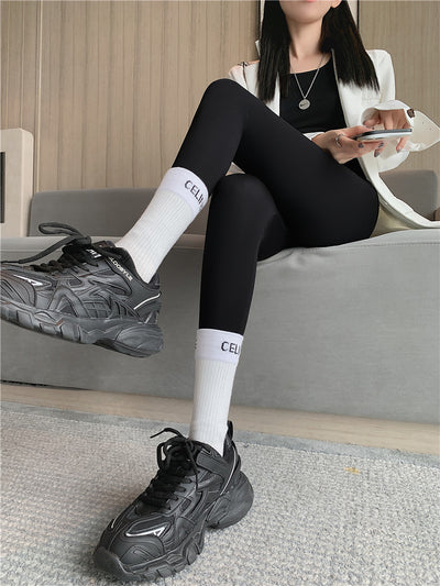 Pantalones Cintura Alta Gris con Compresión Abdominal y Levantador de Glúteos - Image 14