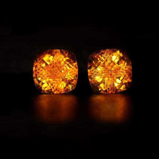 Aretes Cuadrados de Cristal y Oro - Elegancia Minimalista - Image 3