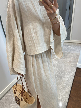 Conjunto Elegante de Blusa Suelta Blanca y Falda Larga - Image 11