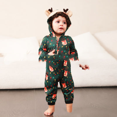 Pijamas Navideños a Juego para Toda la Familia con Estampados Festivos - Image 7