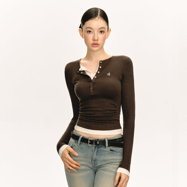 Camiseta Manga Larga Slim-fit con Cuello Falso Tejido Doble Capa