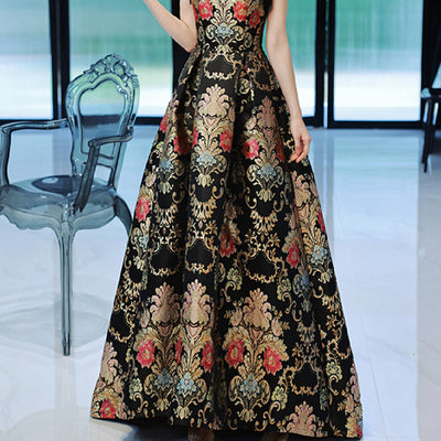 Vestido de Noche Elegante para Presentadora - Image 11