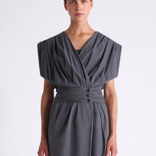 Blusa Sin Mangas Fruncida al Pecho con Cuello V - Image 5