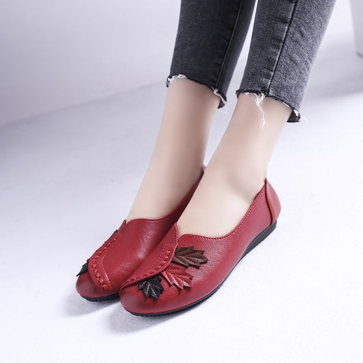 Zapatos cómodos para mamá con bordados elegantes - Image 15