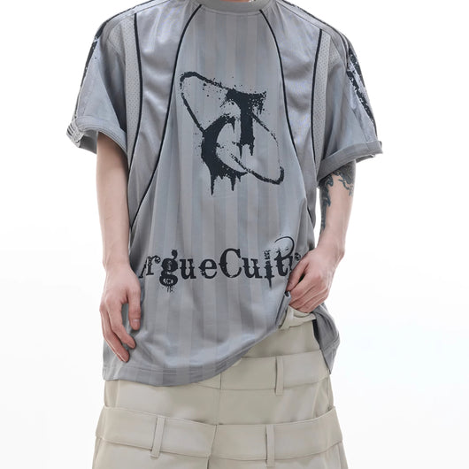Playera Retro con Costuras en Relieve y Corte Tridimensional - Image 9