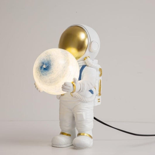 Lámpara de Astronauta: Iluminación Creativa para Dormitorio - Image 13