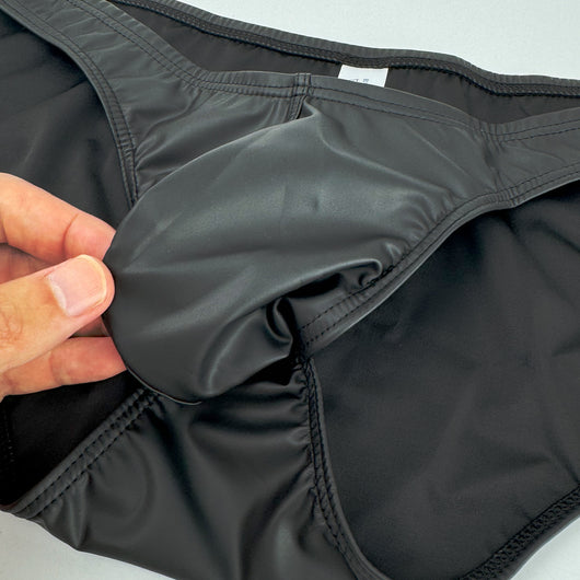 Bóxer de Cuero Patentado con Diseño U Pouch Sensual - Image 13