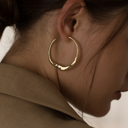 Aretes Circulares Dorados de Lujo para Mujer - Diseño Europeo