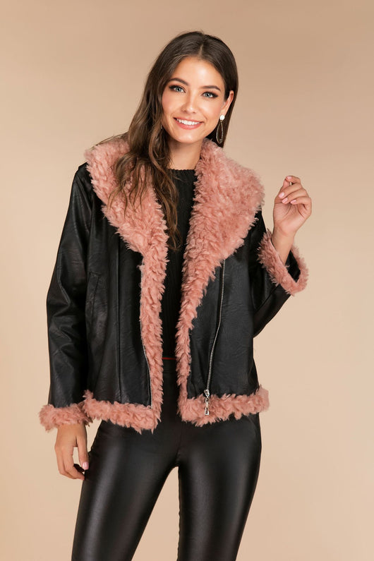 Chaqueta de Cuero con Detalles de Piel de Mapache Sintética - Image 16