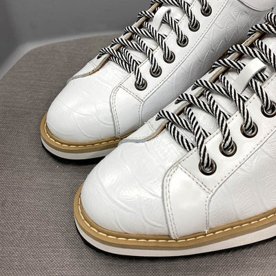 Zapatos Artesanales para Hombre con Patrón Grabado en Relieve - Image 13