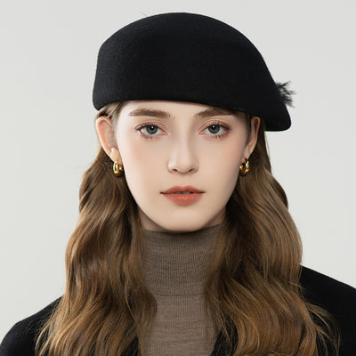 Boina Retro de Lana con Detalles de Plumas para Otoño e Invierno