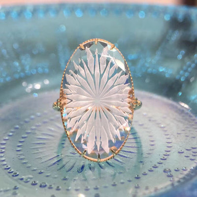 Anillo Floral Flotante de Cristal Hielo - Colección Verano Vintage