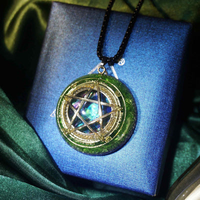 Collar Pentágrama de Cristal para Hombre y Mujer - Image 9