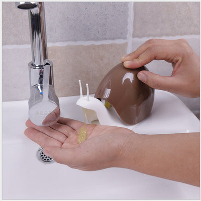 Botella Dispensadora de Gel y Champú con Diseño Caracol - Image 4