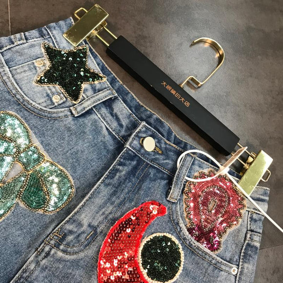 Shorts de Mezclilla con Parches de Lentejuelas Luna y Estrella