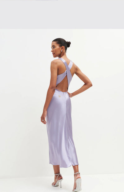 Vestido Acetato Backless Cintura Francesa Ajustado - Image 21
