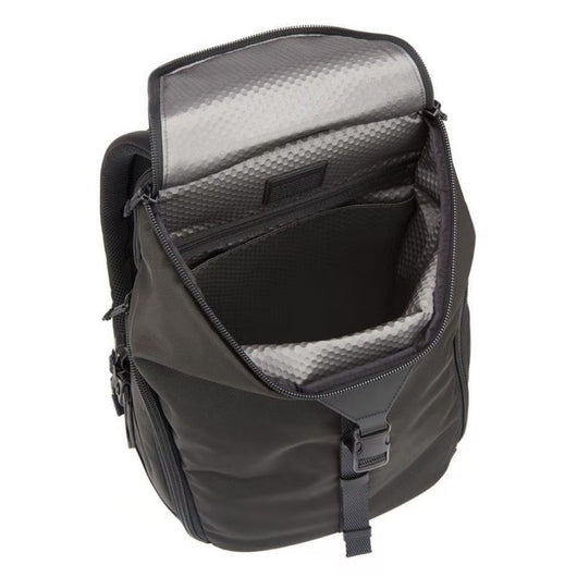 Mochila Elegante de Nylon y Cuero - Diseño Minimalista - Image 4