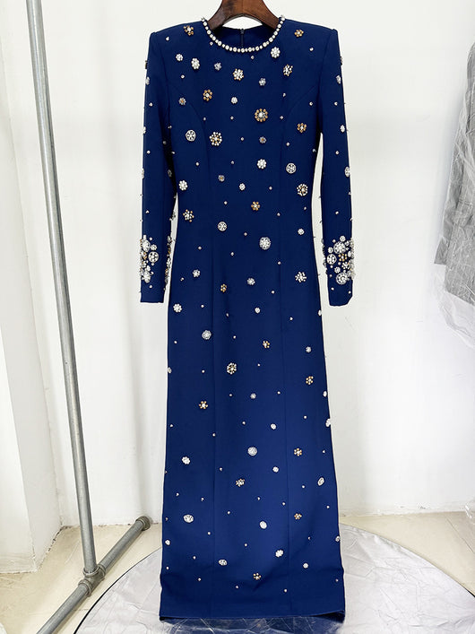Vestido Largo Slim con Pedrería y Detalles de Alta Costura - Image 17