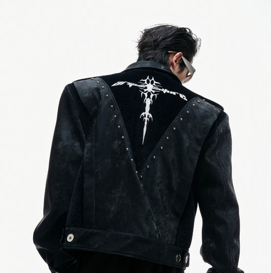 Chaqueta de Cuero Corta con Remaches y Bordado - Image 17