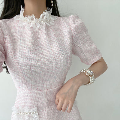 Vestido con Mangas Abullonadas, Encaje Perlado y Detalles de Madera - Image 12