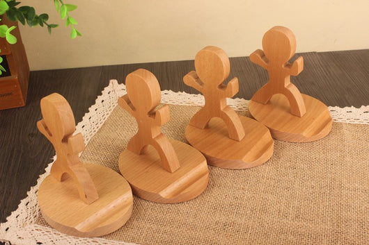 Soporte Personalizado para Teléfono en Madera de Haya con Monedero Integrado - Image 26
