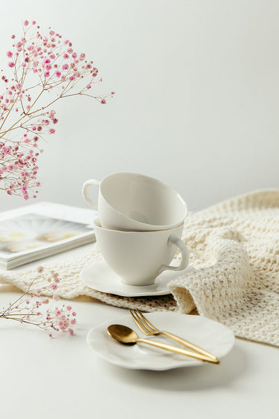 Taza de Café Cappuccino Blanca Minimalista con Diseño Floral - Image 3