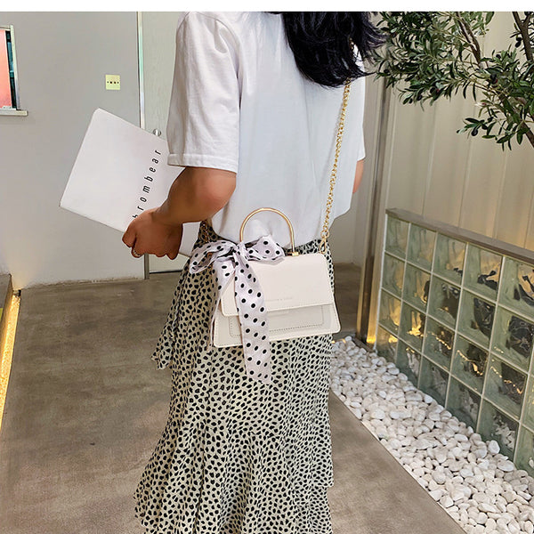 Bolso Mensajero Trendy con Cadena - Bolsa de Hombro Texturizada Elegante
