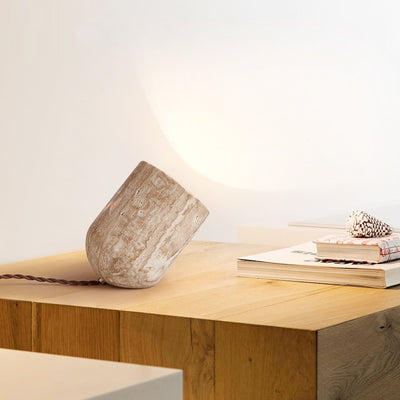 Lámpara de Mesa Decorativa Estilo Crema para Sala y Dormitorio - Image 3