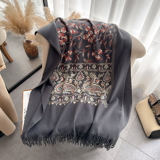 Chal Bordado Étnico para Mujer - Diseño Tradicional - Image 7
