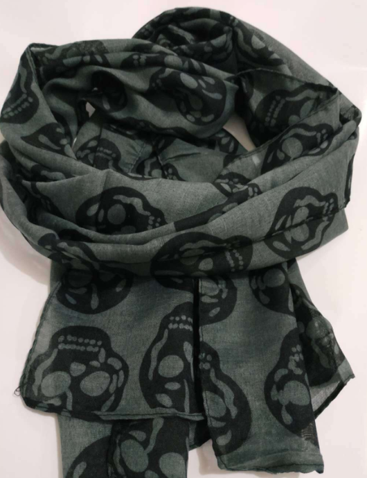 Bufanda de Algodón y Cáñamo con Diseño Calavera - Image 7