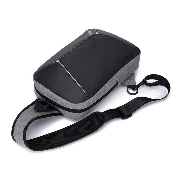 Bolsa Mensajero Recargable para Hombre con Protección Antirrobo y Resistencia al Agua