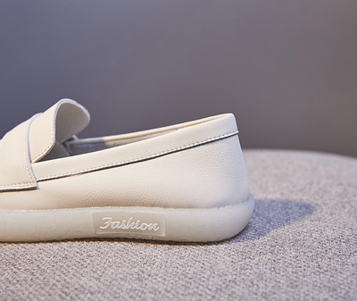 Zapatos Blancos de Cuero Británico con Suela Flexible - Estilo Versátil - Image 11