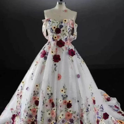 Vestido de Fiesta Floral Elegante con Detalles en Yarn