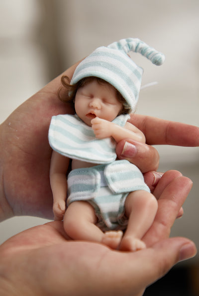 Muñeca Reborn Bebé de 6 Pulgadas con Cuerpo de Silicona Completa - Image 3