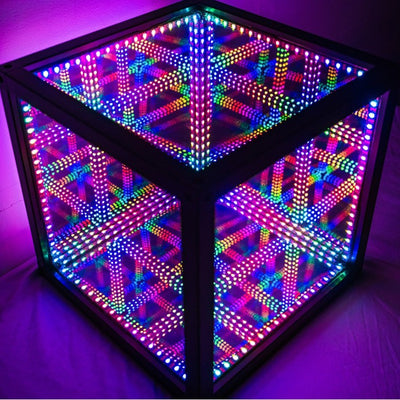 Lámpara Cubo Infinito de Túnel Espacio-Tiempo con Efecto Espejo Colorido