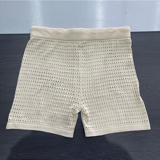 Conjunto Deportivo Dos Piezas: Short y Blusa V-Neck Hueca - Image 4
