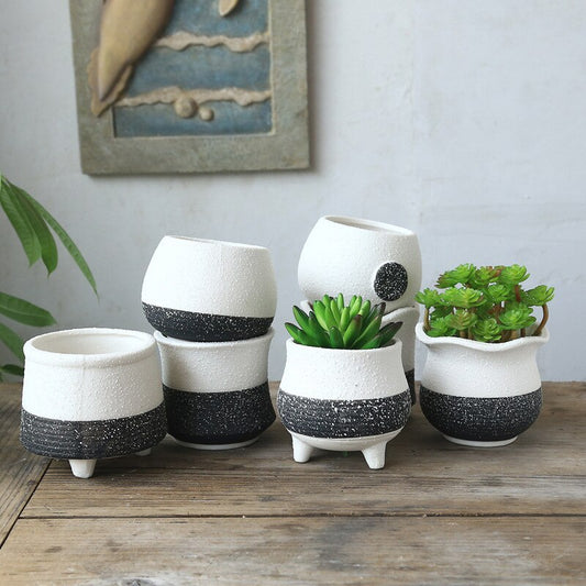 Maceta Decorativa Respirable con Acabado Spray Blanco y Negro