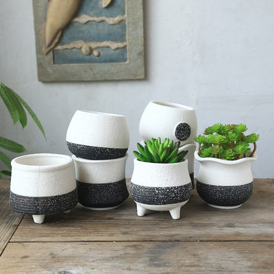 Maceta Decorativa Respirable con Acabado Spray Blanco y Negro