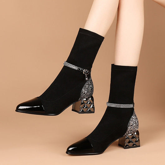 Botas Tobilleras de Tacón Alto con Punta Afilada y Detalles en Strass - Image 9